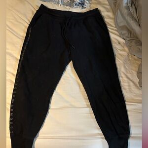 Like New Women’s Under Armour Joggers